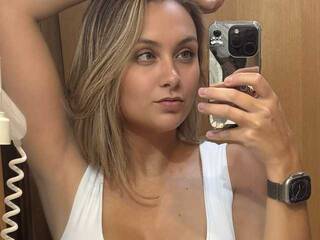 Erotinis vaizdo pokalbis Andrea-urdream