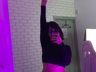 Erotinis vaizdo pokalbis AngelBraun