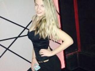 Erotinis vaizdo pokalbis angeliko