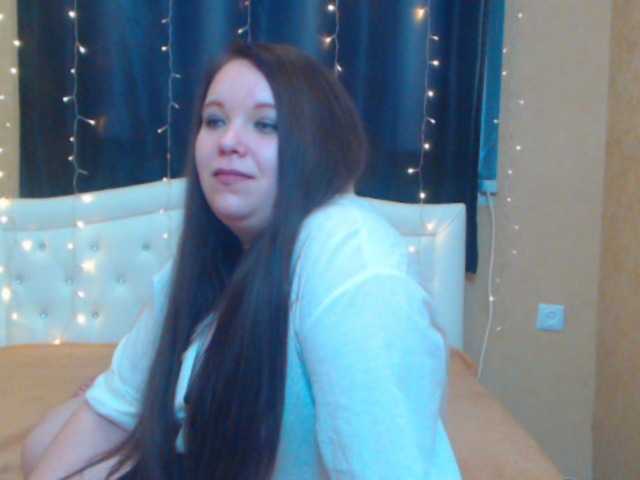 Transliacijos ekrano nuotraukos Angelina-Li