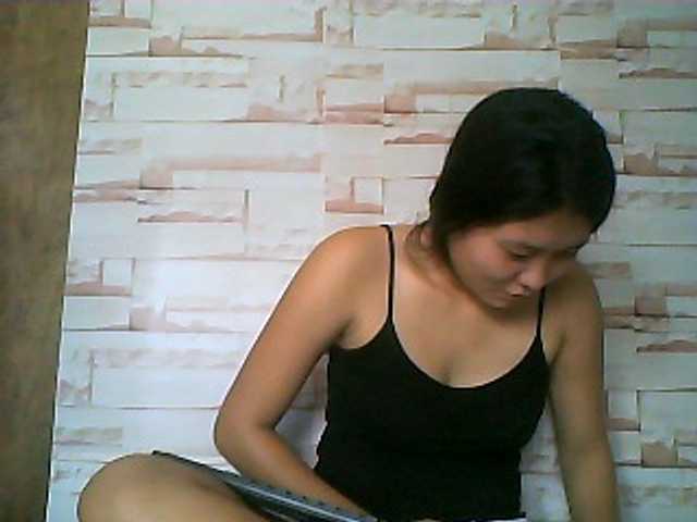 Nuotraukos AngelineXX hi hun welcome to my room let me know how can i help you...its my pleasue to make u happy :)