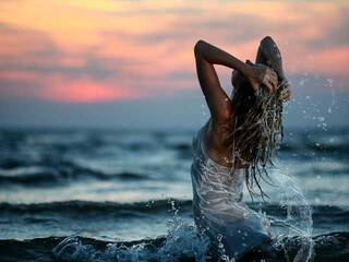 Erotinis vaizdo pokalbis AngellBigTits