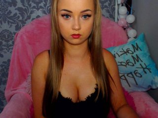 Nuotraukos AngelSue 10- stanup, 20-show ass, 25-show ass and spank it, 30-add friends, 50- boobs in bra, tip me!