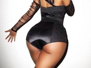 Erotinis vaizdo pokalbis AngelxBigAss