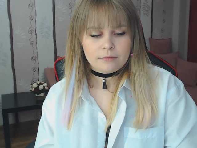 Transliacijos ekrano nuotraukos Anika-fox