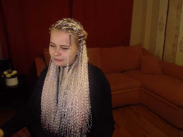 Transliacijos ekrano nuotraukos Anika-fox