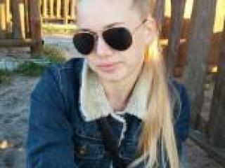 Erotinis vaizdo pokalbis anjelin007