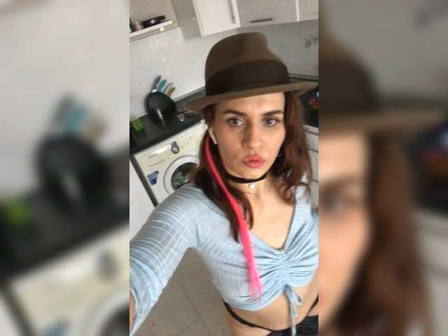 Transliacijos ekrano nuotraukos annabella