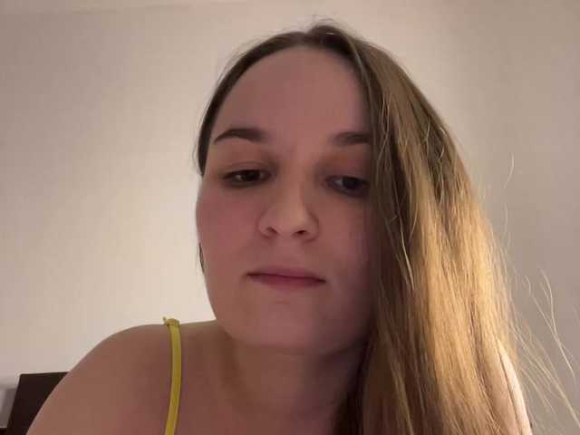 Nuotraukos Annafirepussy Good evening!random vibrations 35 tokenslike me in my profile bongacams and also find me in onlyfans