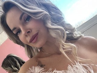 Erotinis vaizdo pokalbis AnnaHere