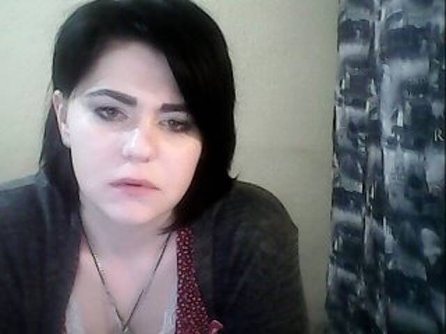 Transliacijos ekrano nuotraukos Anellee