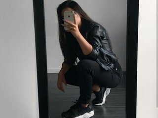 Erotinis vaizdo pokalbis ANNIEE-LOVE