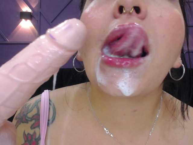 Nuotraukos Anniieose i want have a big orgasm, do you want help me? #spit #latina #smoke #tattoo #braces #feet #new