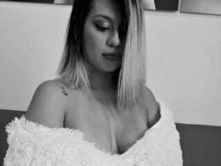 Erotinis vaizdo pokalbis annyday