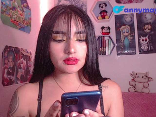 Nuotraukos annymayers hello guys I am a super sexy girl with desire to have fun all night come and try all my power1000 squirt at goal #spit #tits #latina #daddy #suck #dirty #anal #squirt #lush