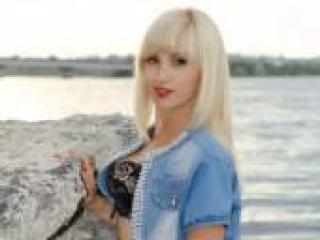 Erotinis vaizdo pokalbis annyutkakis