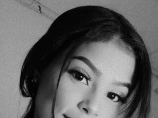 Erotinis vaizdo pokalbis AntonelaMulle