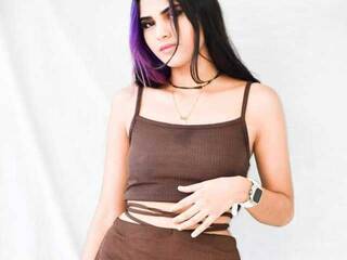 Erotinis vaizdo pokalbis AntonellaRoux