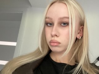 Erotinis vaizdo pokalbis AnyaDirty