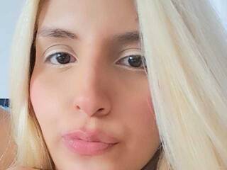 Erotinis vaizdo pokalbis AnyelaRose