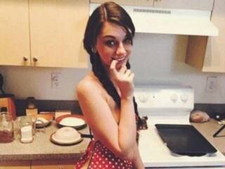 Erotinis vaizdo pokalbis Apple-bloom