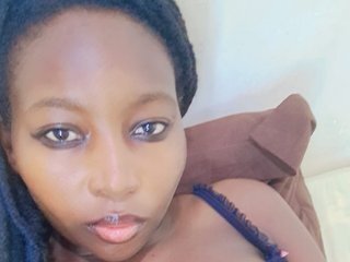 Erotinis vaizdo pokalbis Applebottomqueen