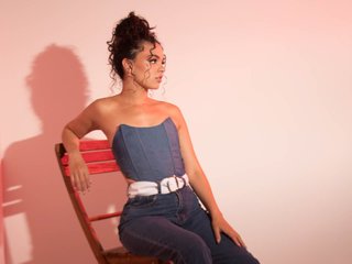 Erotinis vaizdo pokalbis AprilRhodes