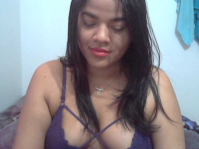 Nuotraukos Aranza-hot soy nueva, dame la bienvenida y sigueme I'm new, welcome me and follow me