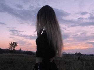 Erotinis vaizdo pokalbis Ariana-cute