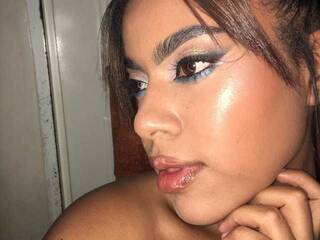 Erotinis vaizdo pokalbis arianabedoya