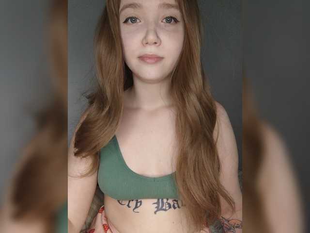 Nuotraukos Baby-baby_ Hi my name is Alice I'm 22 I love lovens a lot of 2 tokensyour nickname on my body 222my instagram hellokitty6zloevaluation of your member 50 tokens