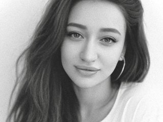 Erotinis vaizdo pokalbis ArielHayes