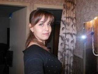 Erotinis vaizdo pokalbis arilana