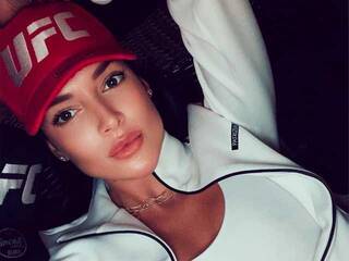 Erotinis vaizdo pokalbis arinadreams