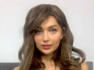 Erotinis vaizdo pokalbis ArinaNature