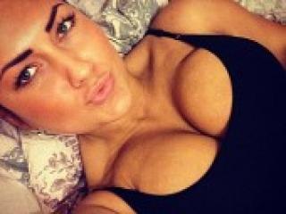 Erotinis vaizdo pokalbis arinka2015