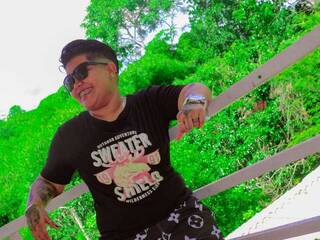 Erotinis vaizdo pokalbis Artemis-Rosse