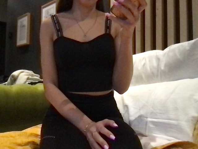 Transliacijos ekrano nuotraukos NICOLL_KISS_ME