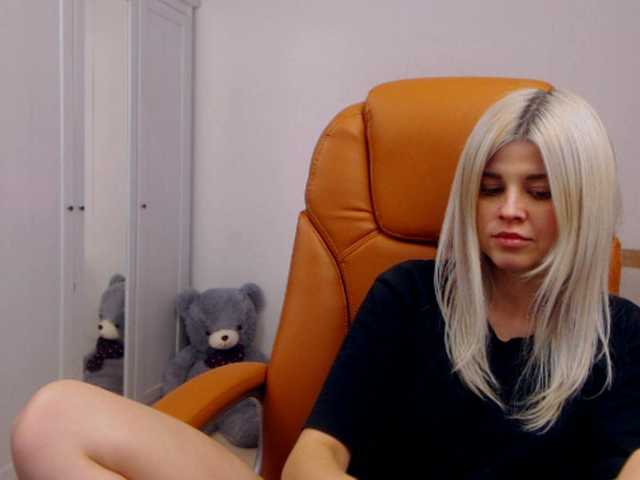 Nuotraukos AryaJolie TOPIC: Hey there guys!! Let's have some fun~ naked strip 444tks, more fun pvt is on, or spin the wheell 199 or 599tks,kisses:*:*~