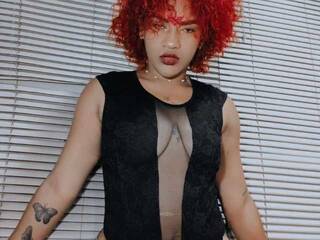 Erotinis vaizdo pokalbis AshaaPalmer