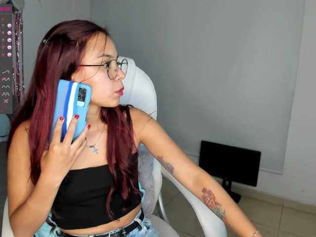 Transliacijos ekrano nuotraukos AshelyGirl