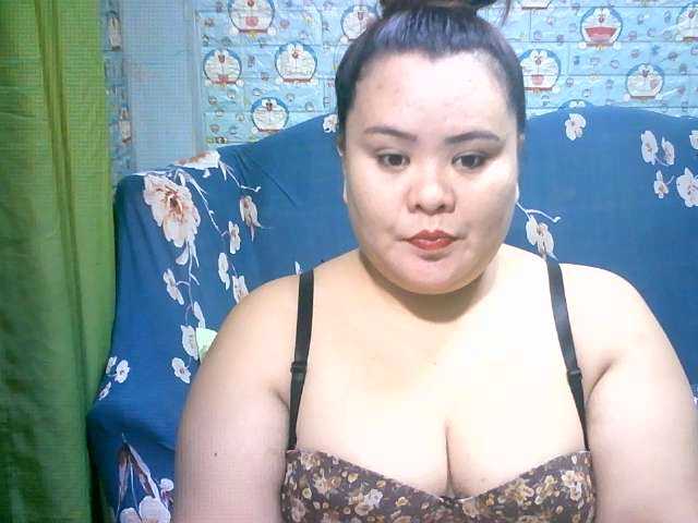 Nuotraukos Asianlyn welcome to my room : try me worth every cent's :) #bigboobs #bigass #pinay #bbw
