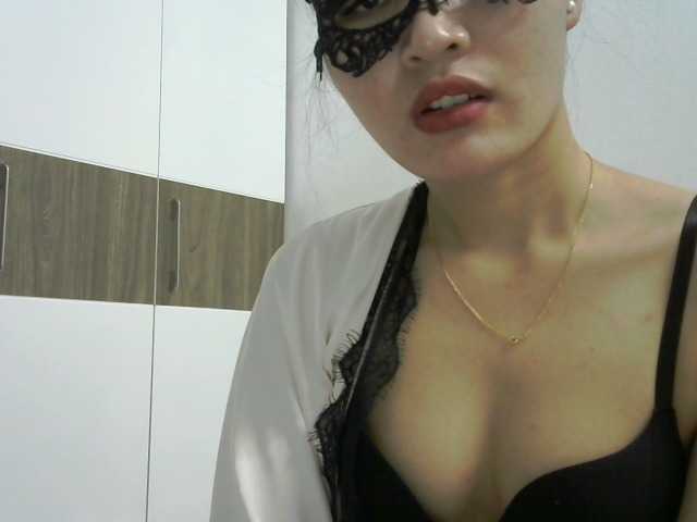 Nuotraukos asianteeny hello i'm new gril wc to my room . naked : 567 tks . flash tits : 222 tks . flash pussy :333 . open cam see : 35tks thank you so much