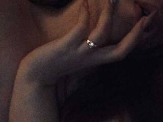 Erotinis vaizdo pokalbis Asis