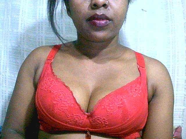 Nuotraukos Asminah if you want me to do something to make you hard, send me advice on my menu and I will do your show with pleasure and I will also do a lot of private shows