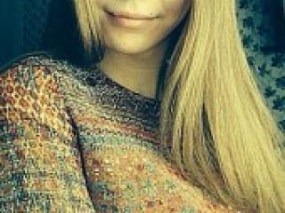 Erotinis vaizdo pokalbis asylinn