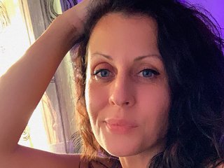 Erotinis vaizdo pokalbis Athenaplay1