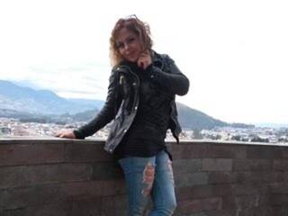 Erotinis vaizdo pokalbis atheneas