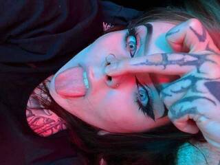 Erotinis vaizdo pokalbis ATOMICKETCHUP