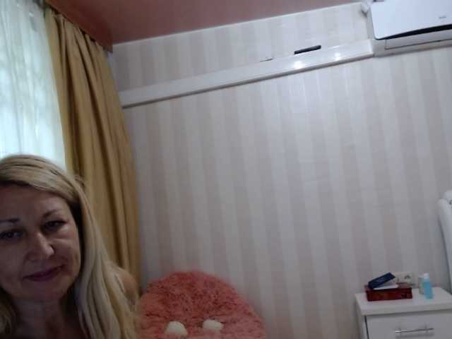 Transliacijos ekrano nuotraukos AuraKISS